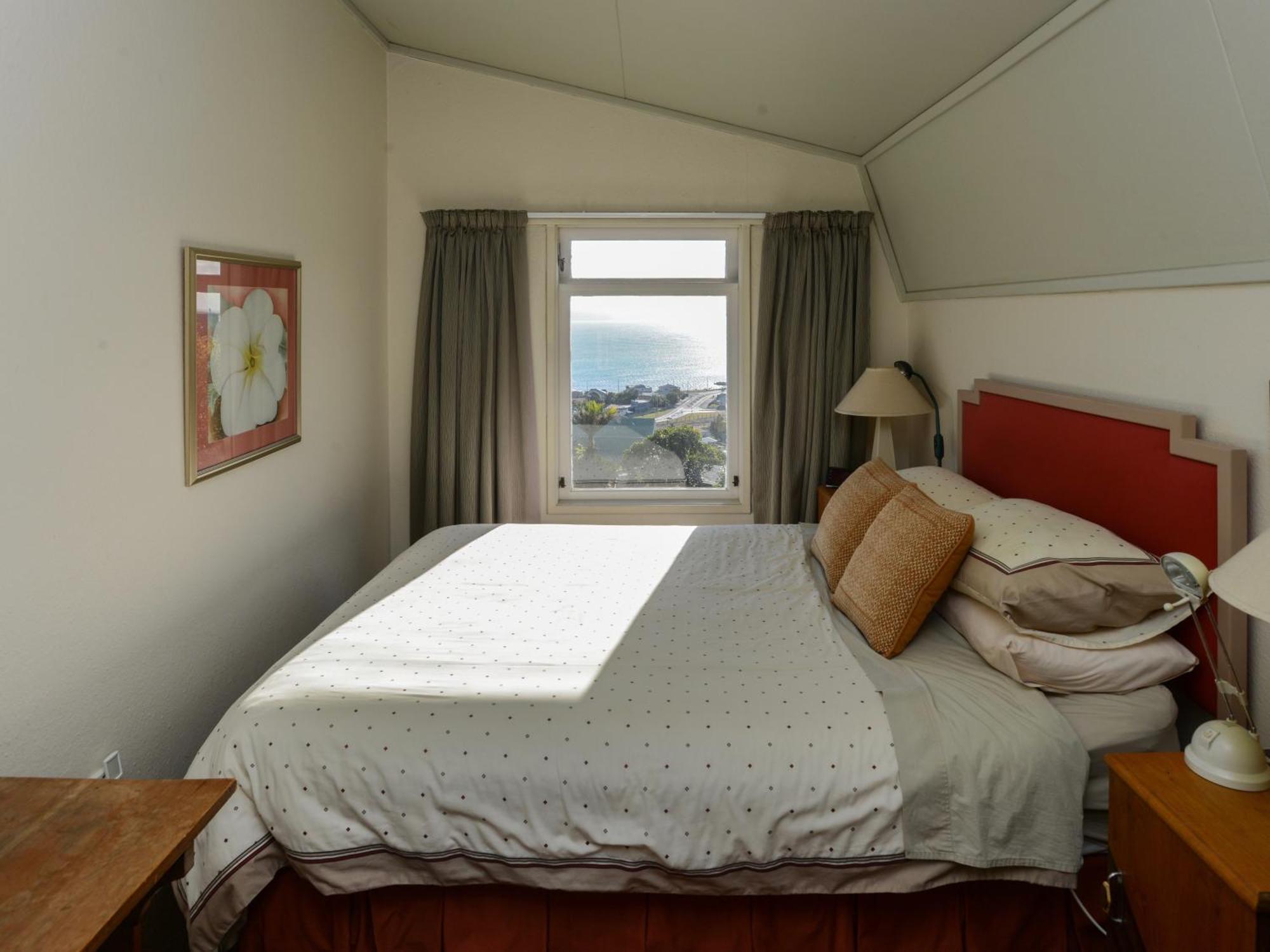Jacaranda Lodge - Napier Hill Holiday Home מראה חיצוני תמונה