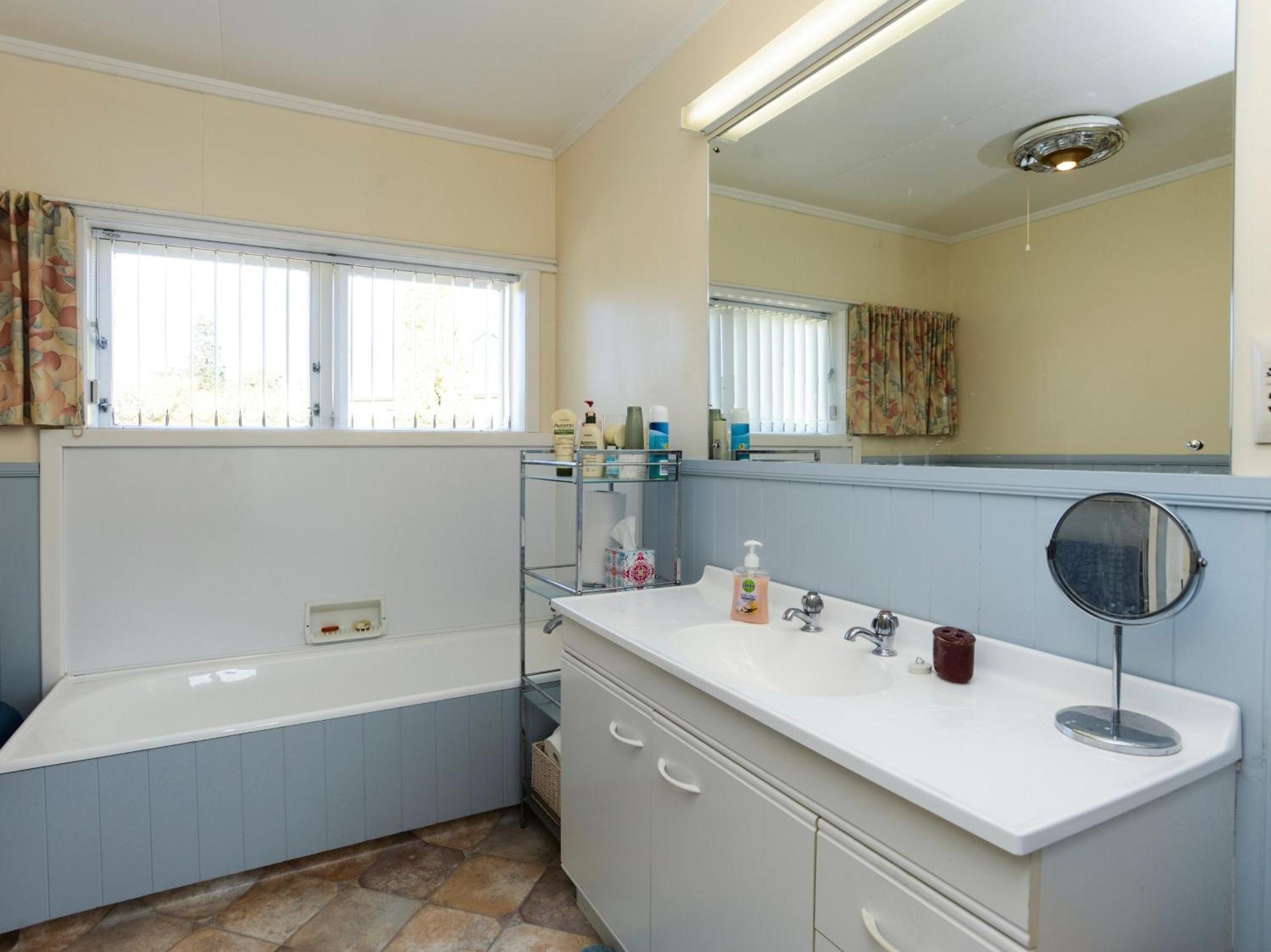 Jacaranda Lodge - Napier Hill Holiday Home מראה חיצוני תמונה