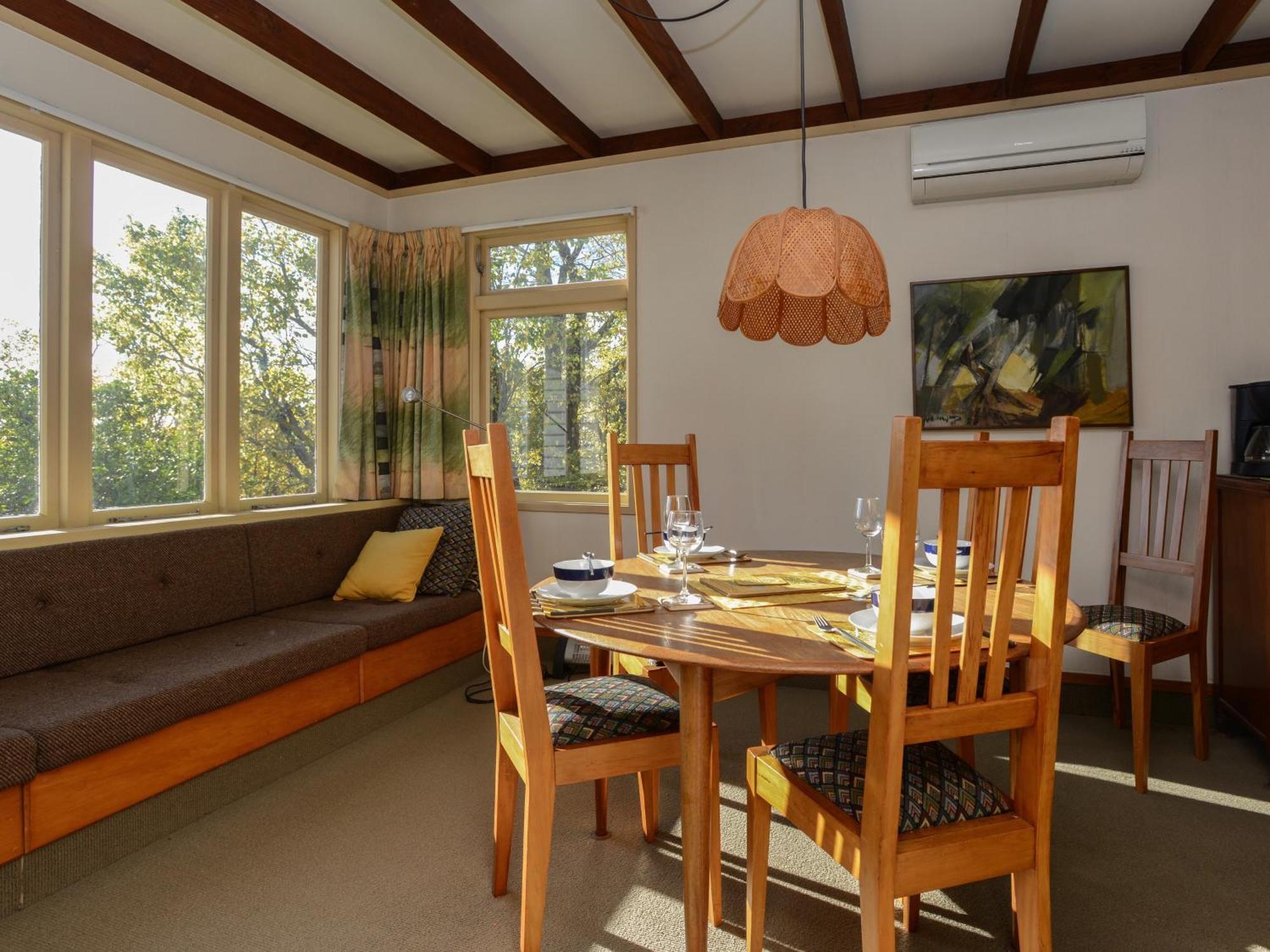 Jacaranda Lodge - Napier Hill Holiday Home מראה חיצוני תמונה