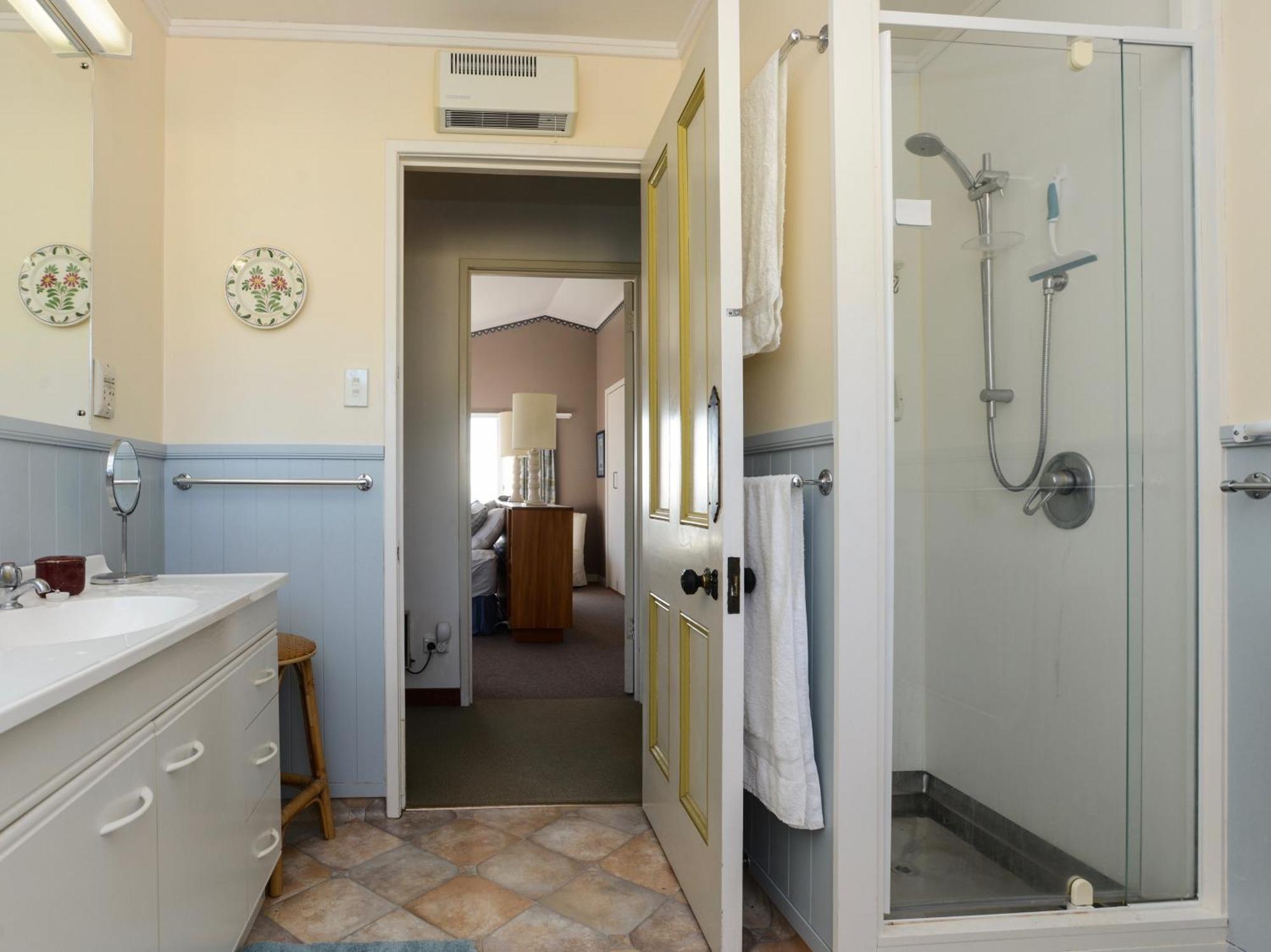 Jacaranda Lodge - Napier Hill Holiday Home מראה חיצוני תמונה