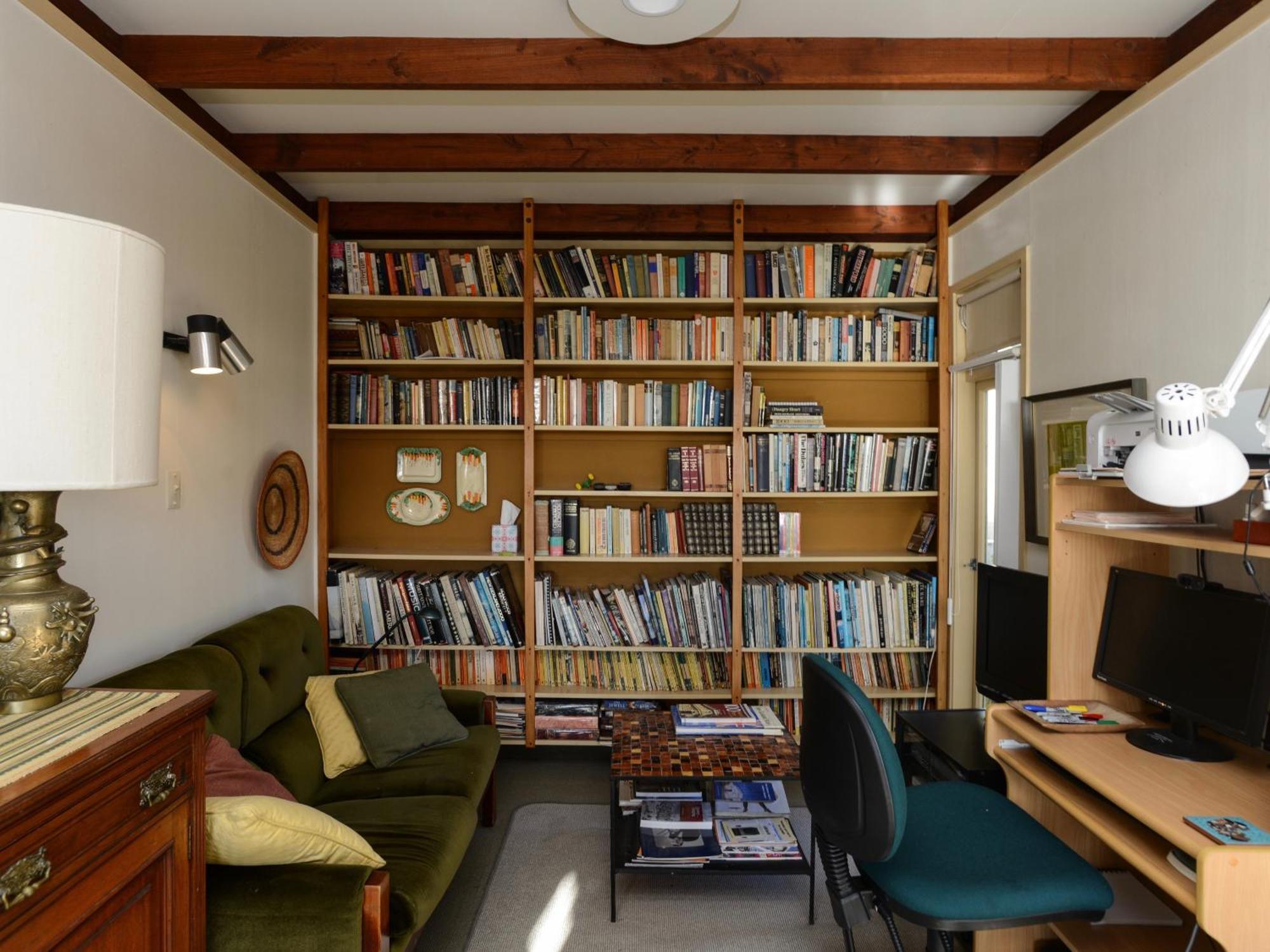 Jacaranda Lodge - Napier Hill Holiday Home מראה חיצוני תמונה
