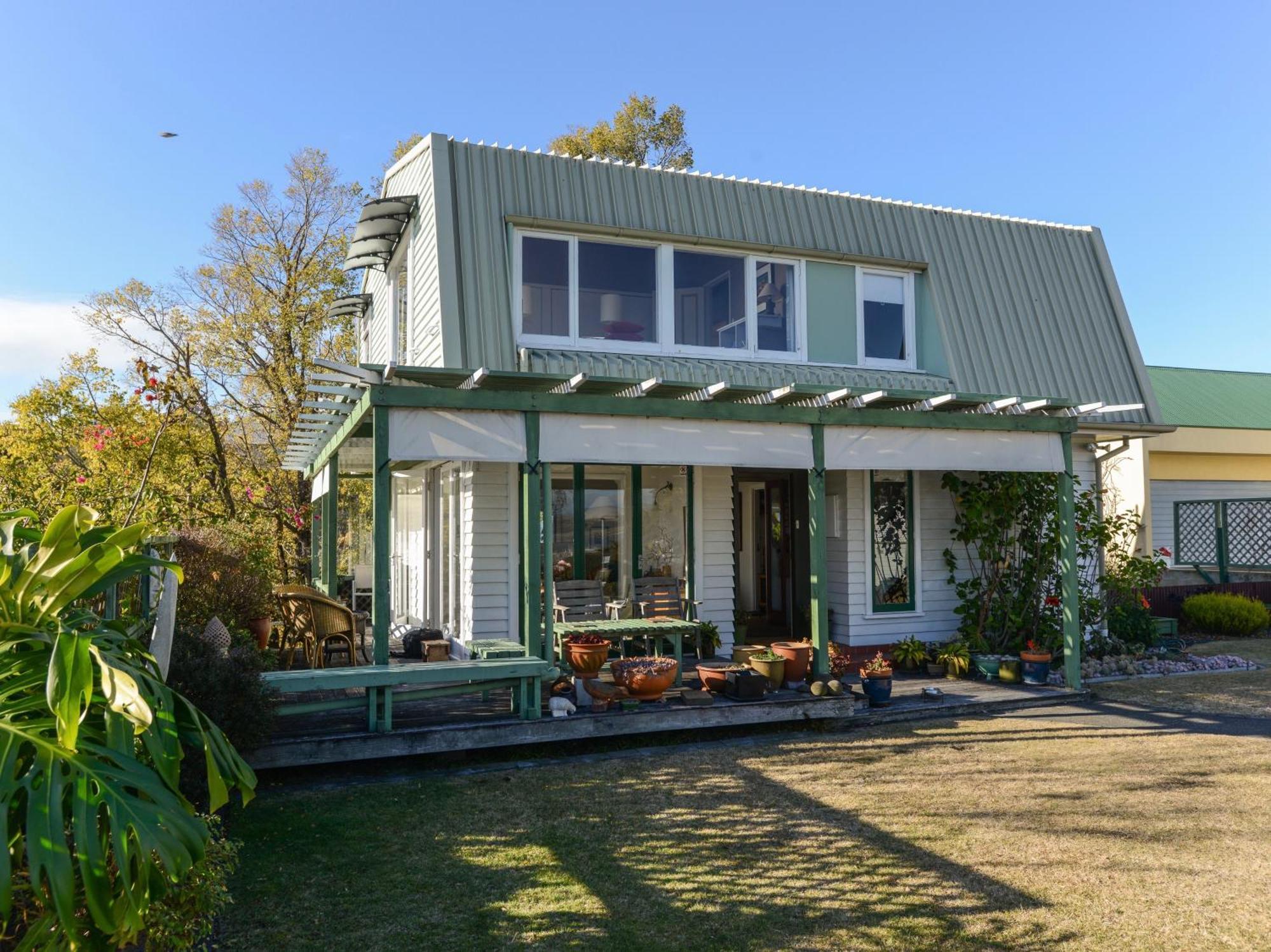 Jacaranda Lodge - Napier Hill Holiday Home מראה חיצוני תמונה