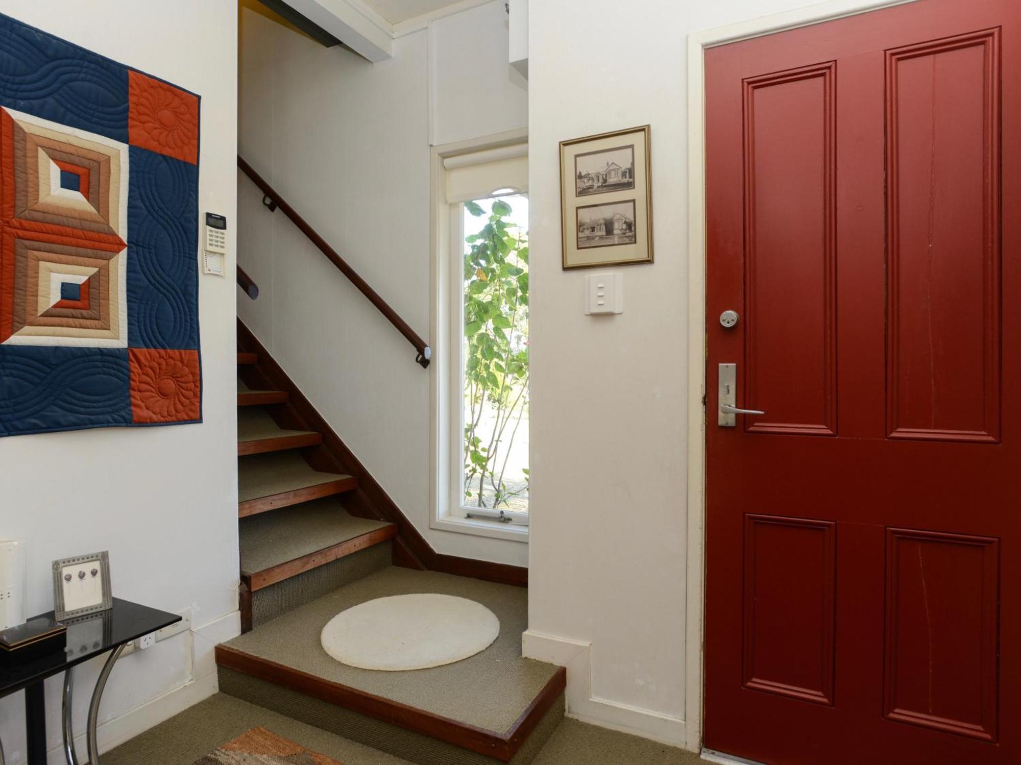 Jacaranda Lodge - Napier Hill Holiday Home מראה חיצוני תמונה